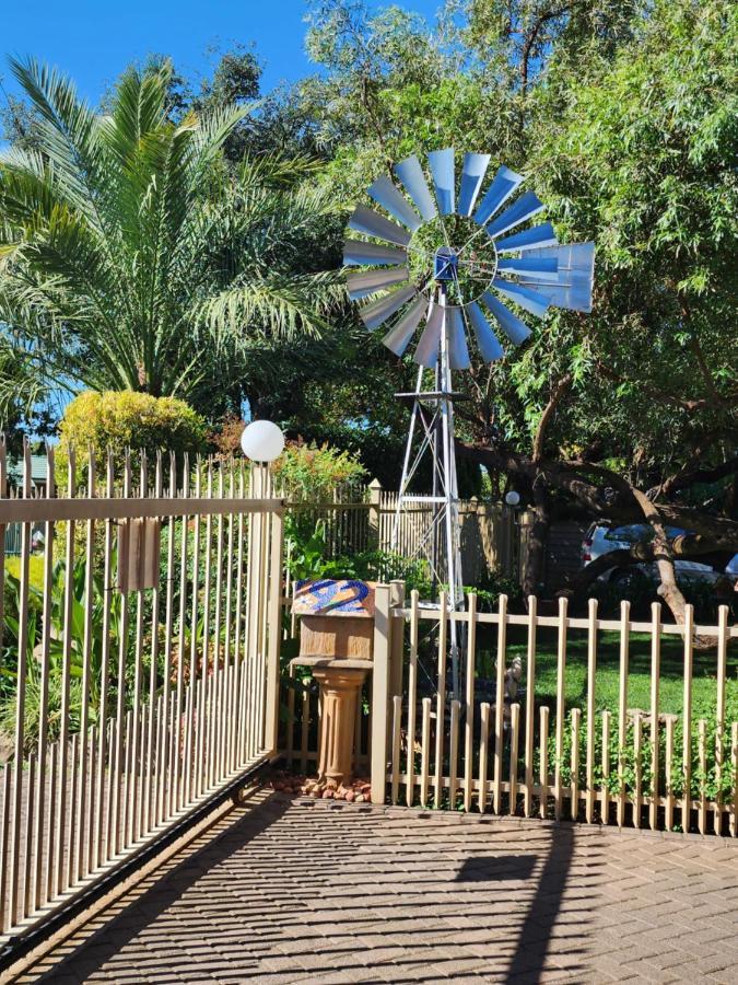 Schnehage Self Catering Apartment Bloemfontein Exterior photo